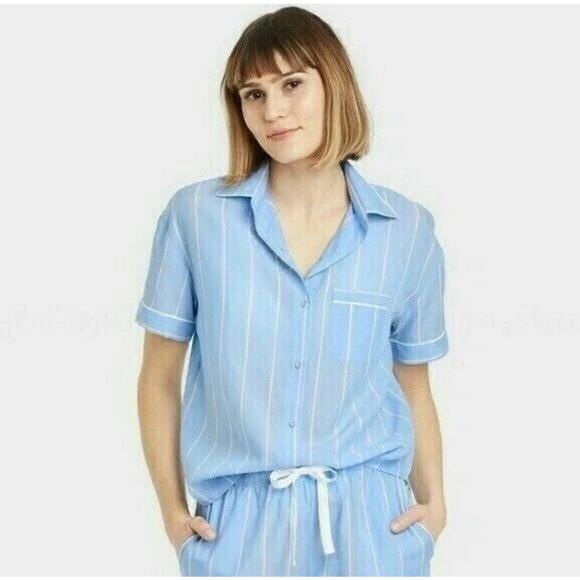 Women's Striped Simply Cool Short Sleeve Button Up Shirt Stars Above Blue Small - Picture 1 of 2